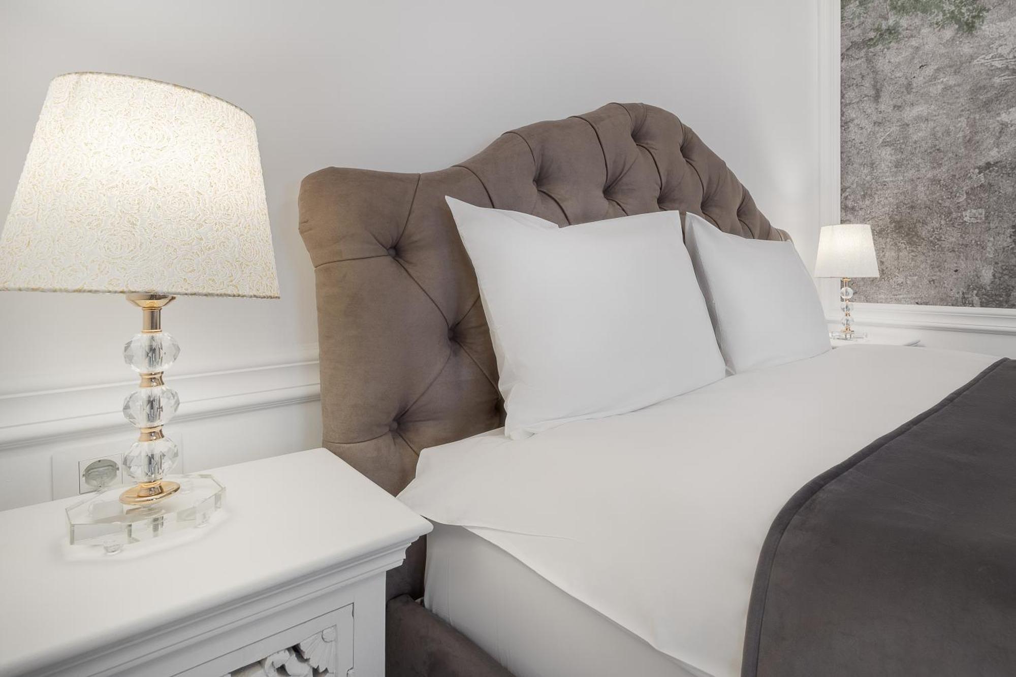 Arta Residence Oradea Værelse billede